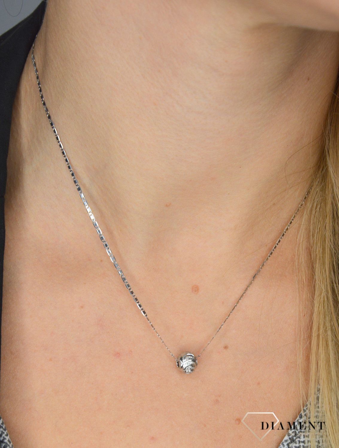 Złoty łańcuszek 585 Białe złoto o szerokości 1,5 mm OUŁ000000-089 585 1,5mm.jpg